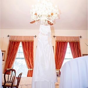 David’s Bridal Wedding Dress size 8